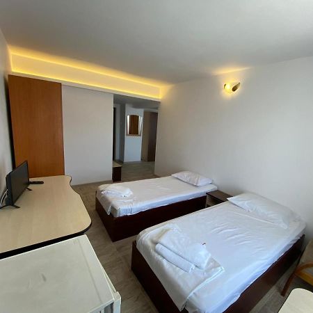 Hotel Gorj Târgu Jiu Εξωτερικό φωτογραφία