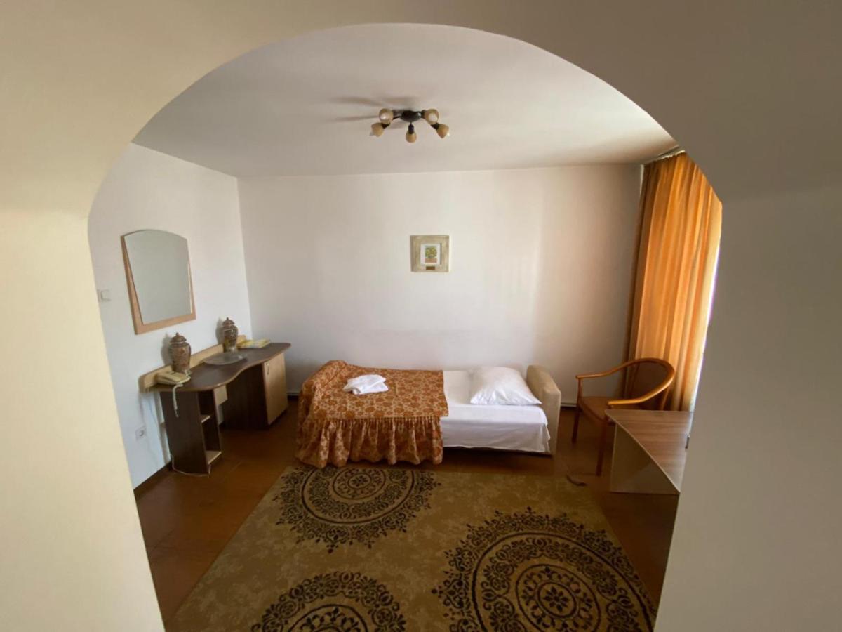 Hotel Gorj Târgu Jiu Εξωτερικό φωτογραφία